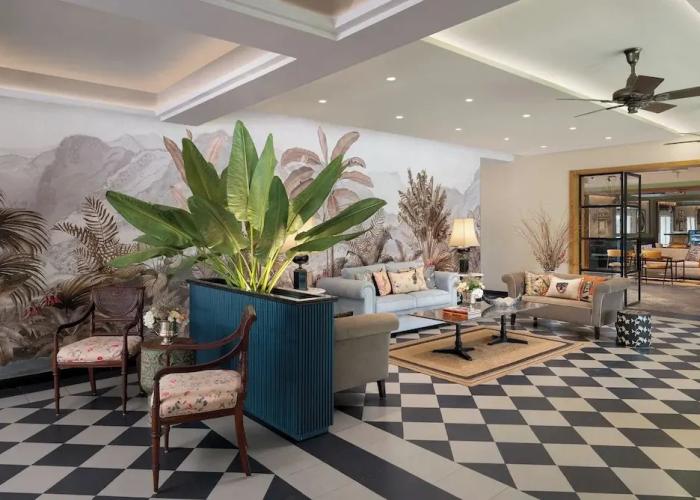 AM Hotel Kollection, Meerut