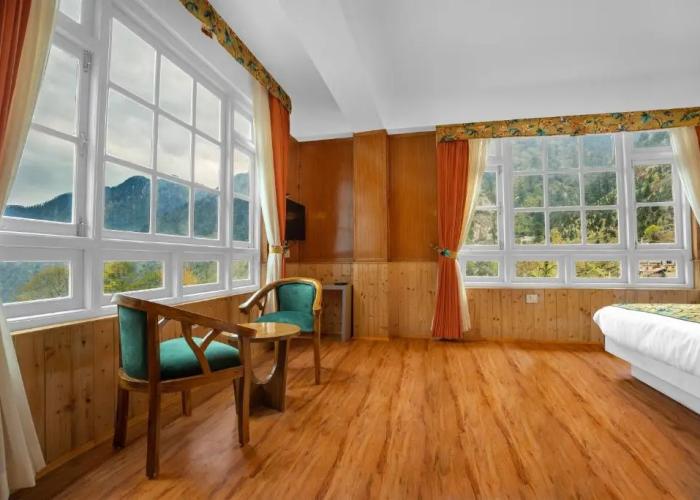Summit Gangchen Hotel