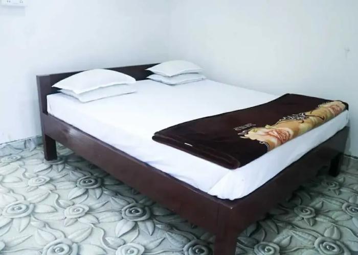 Homocation - Manorama Lodge