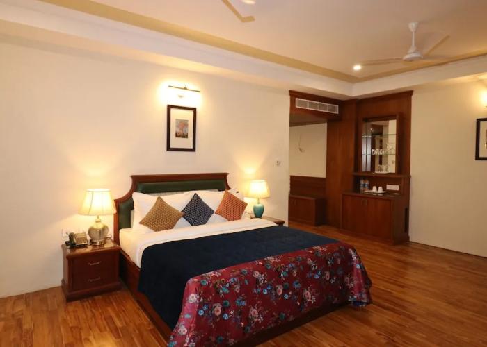 ROYALE de' CASA RESORT KAZIRANGA
