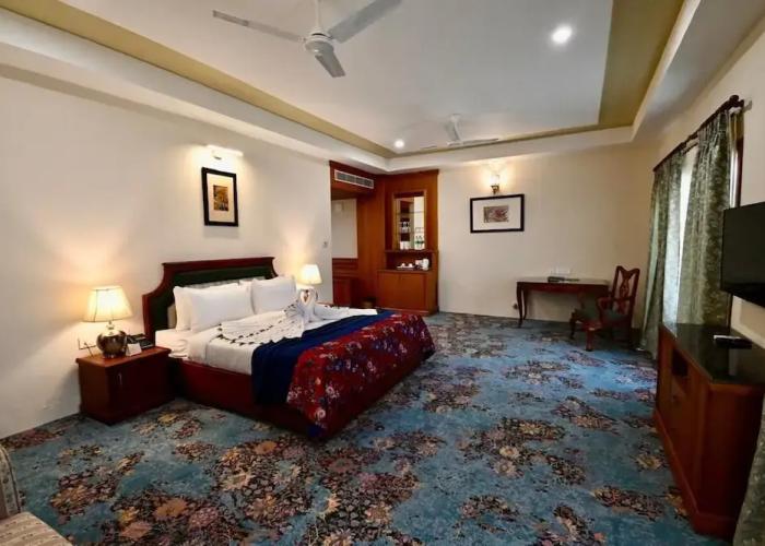 ROYALE de' CASA RESORT KAZIRANGA