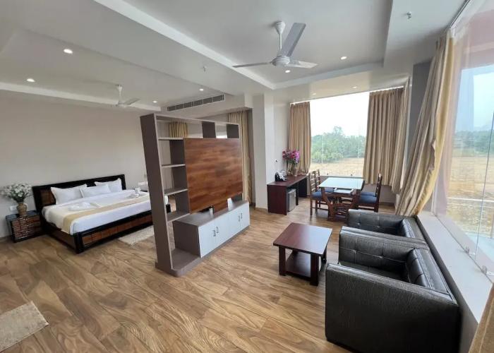 Finns Weaver Resort Kaziranga