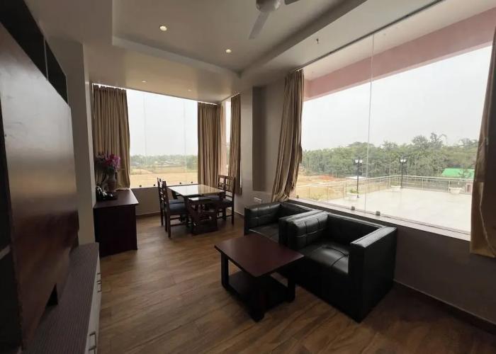 Finns Weaver Resort Kaziranga