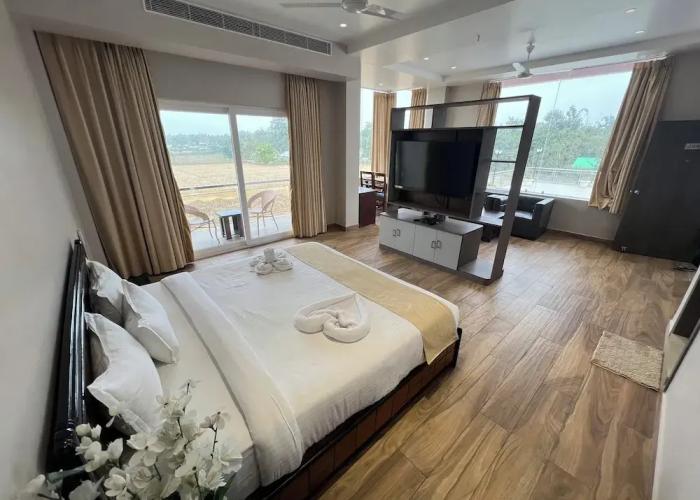 Finns Weaver Resort Kaziranga