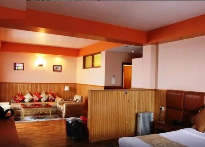 Yarlam Resort