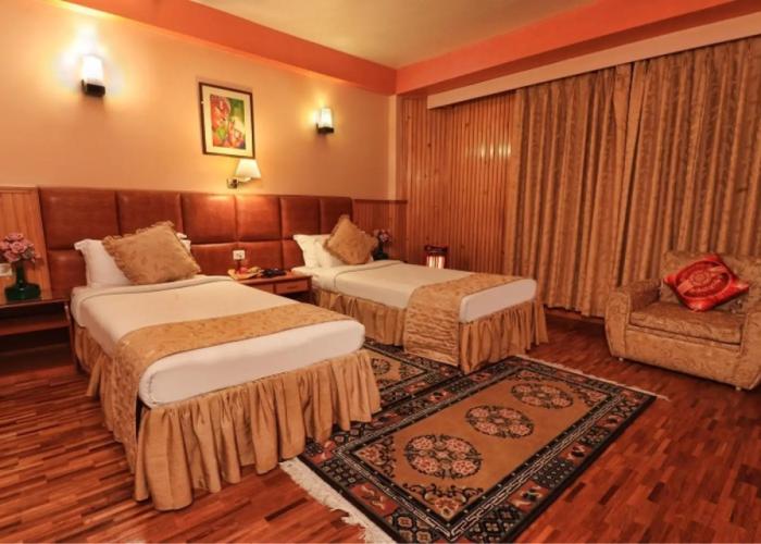 Yarlam Resort