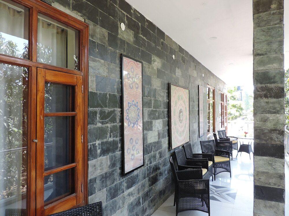 Kailash Farms Earthen Life