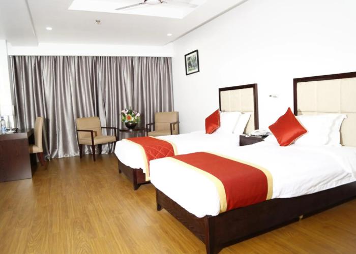 Triguna Clarks Inn