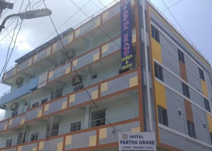 iROOMZ Partha Grand