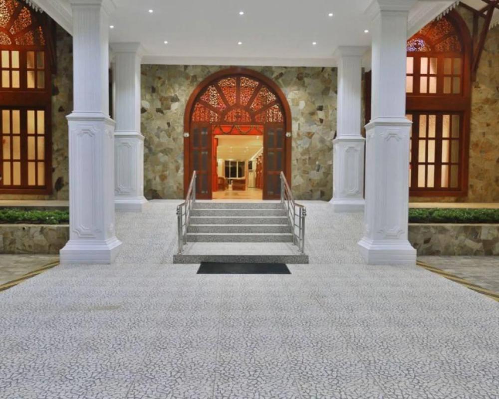 Centauria Lake Resort