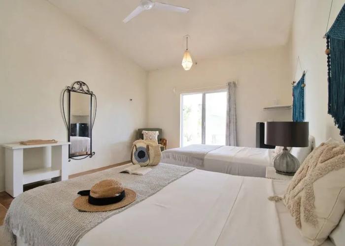 Arena y Mar Beachfront House, El Cuyo by The Spot Rentals