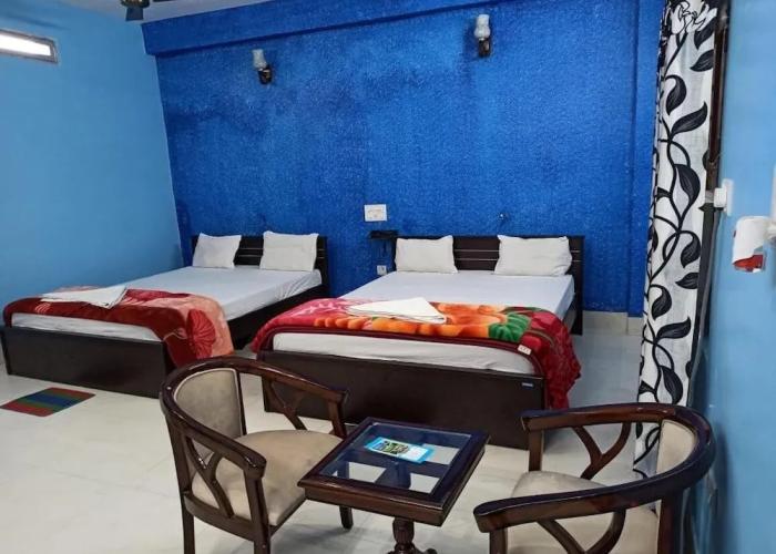 Hotel Anand Lok