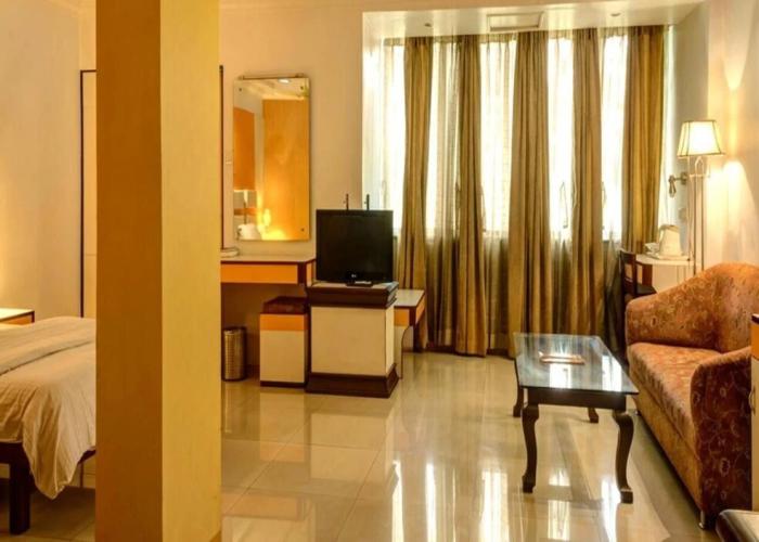 Blue Diamond The Hotel