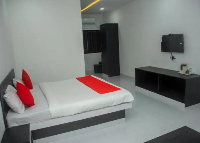 Hotel Deendayal