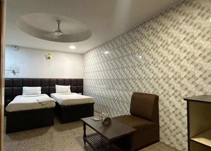 Hotel Deendayal