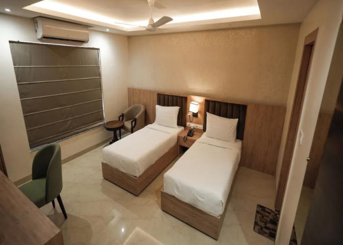 Hotel The Avoir Asansol