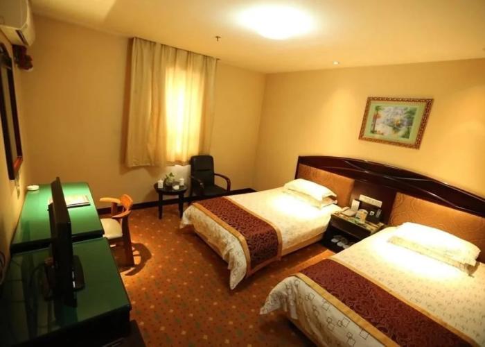 Donglai Hotel