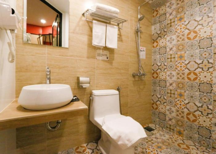 Golden Roof Hotel Seri Iskandar
