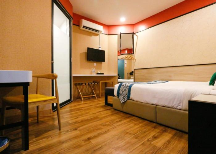Golden Roof Hotel Seri Iskandar