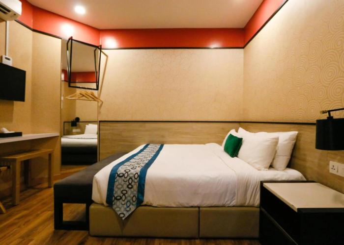 Golden Roof Hotel Seri Iskandar