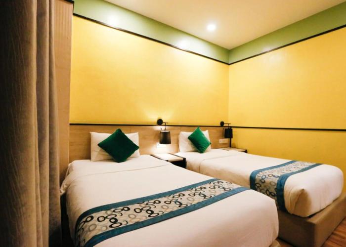 Golden Roof Hotel Seri Iskandar