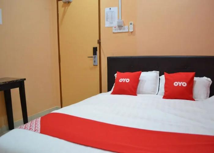 OYO 89691 Hotel Puteri Miqaila