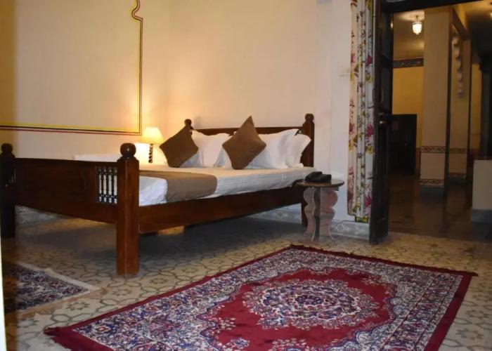 Nawal Sagar Palace