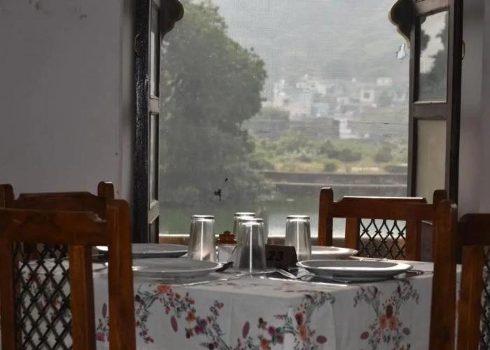 Nawal Sagar Palace