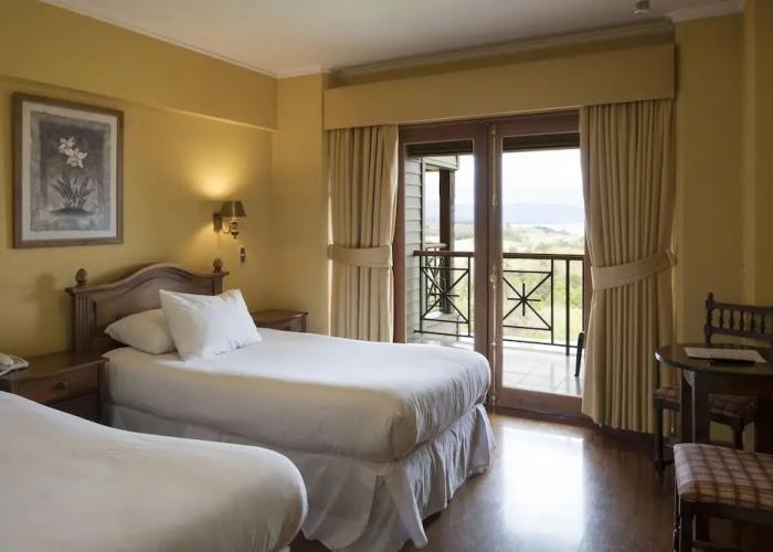 Hotel y Cabañas Lago Ranco - Caja Los Andes