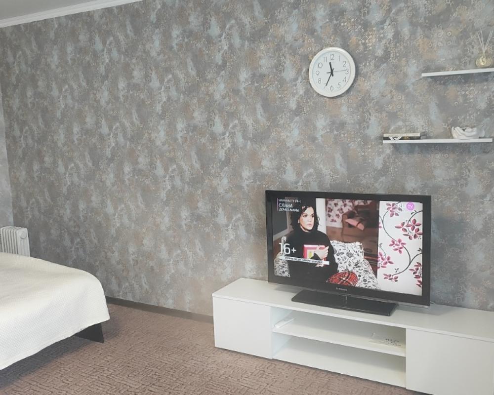 1-K Kvartira Na 8 Marta 4 Apartments