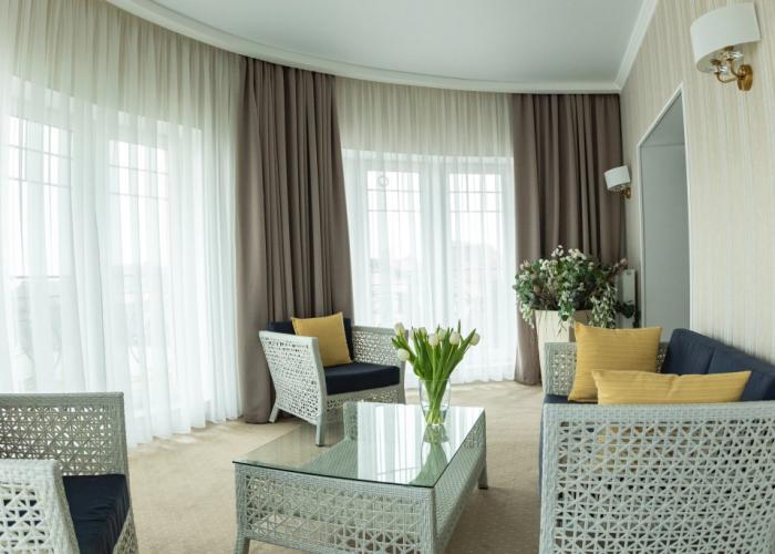 Aura Hotel