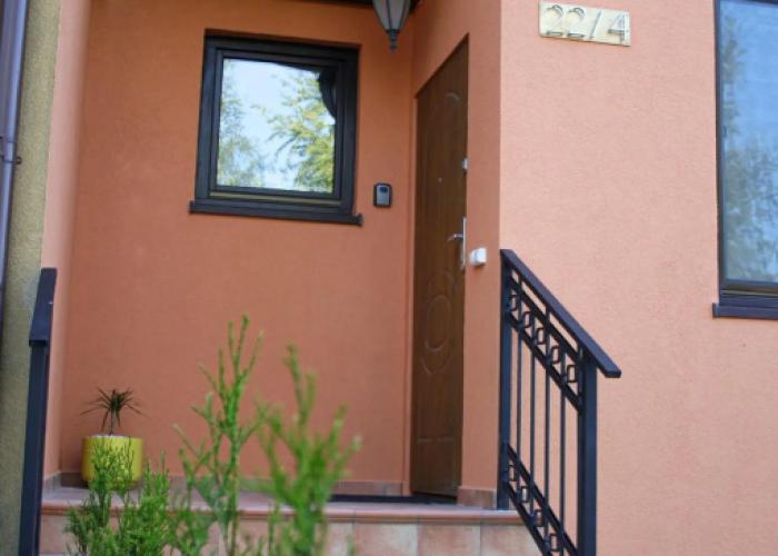Kurshsky Guest House