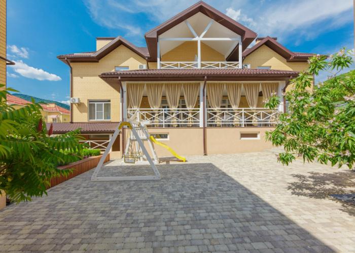 Krinitsa Apart Hotel