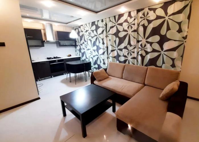 Na Stroyotryadovskoy Flat