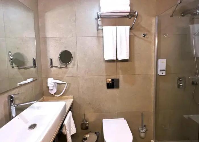 Crown Salamis Hotel