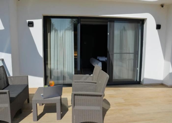 Crown Salamis Hotel