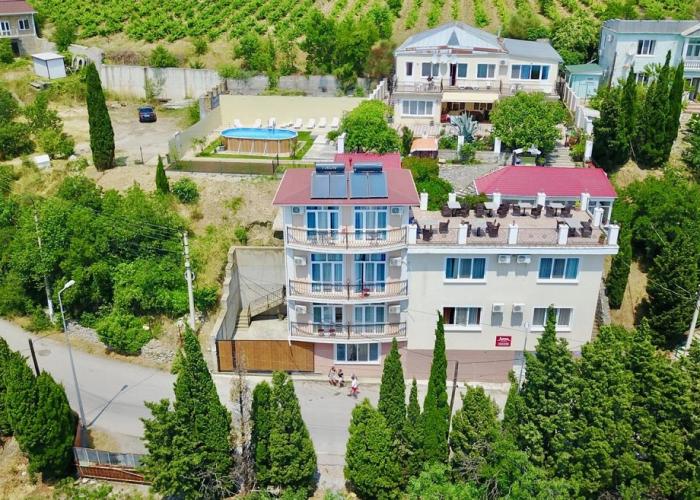 Arzy Guest House