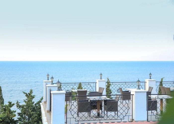 Arzy Guest House