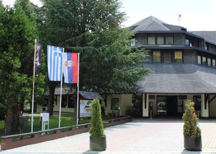 Hotel Junior