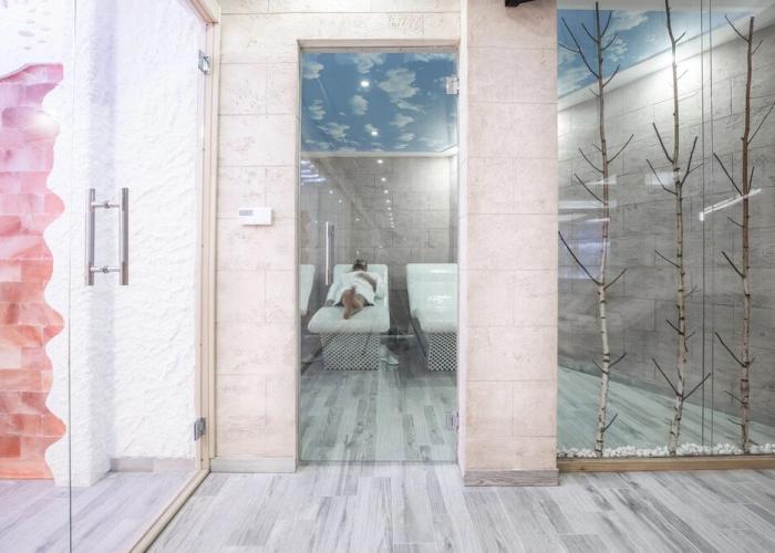 Sky Cabin Apartments