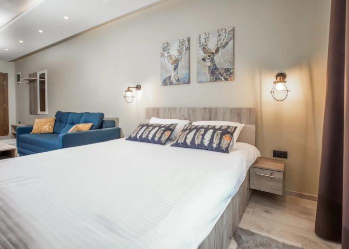 Sky Cabin Apartments
