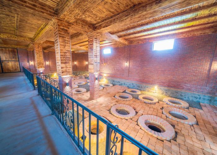 Burki Castle & Cellar Hotel