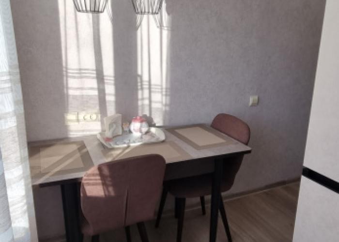 Na ulitse 60 let Oktyabrya 5 Apartments