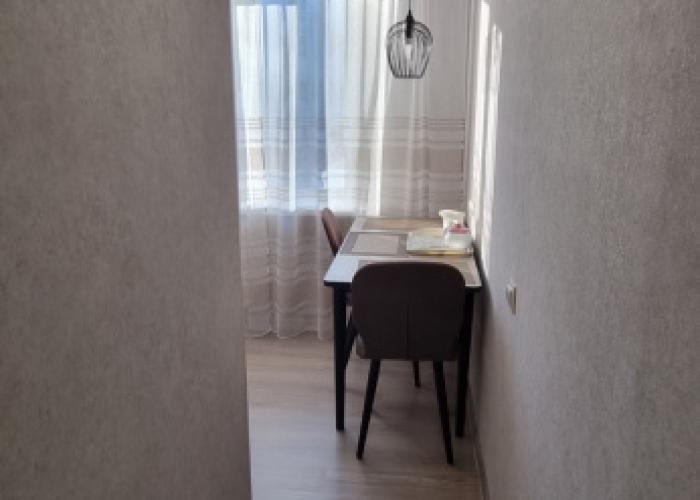 Na ulitse 60 let Oktyabrya 5 Apartments