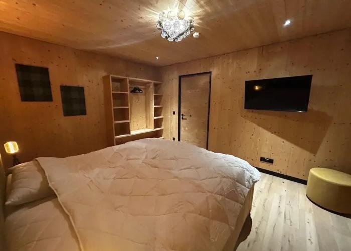 Chalet With Private Sauna House and Garden