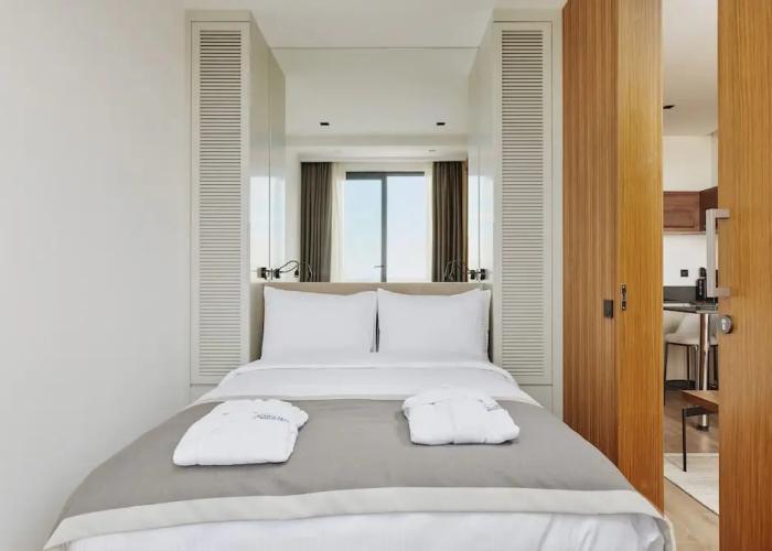 Bayview Hills Luxury Residences