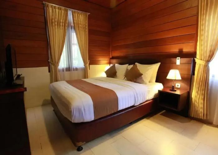 Green Tropical Village and Resort