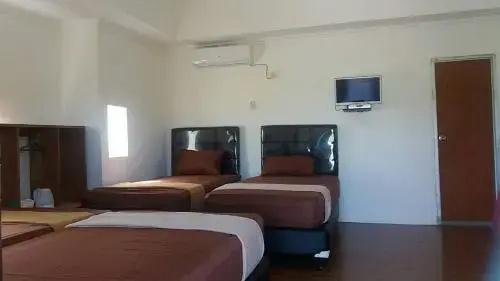 Pelangi Lake Resort and Hotel Belitung