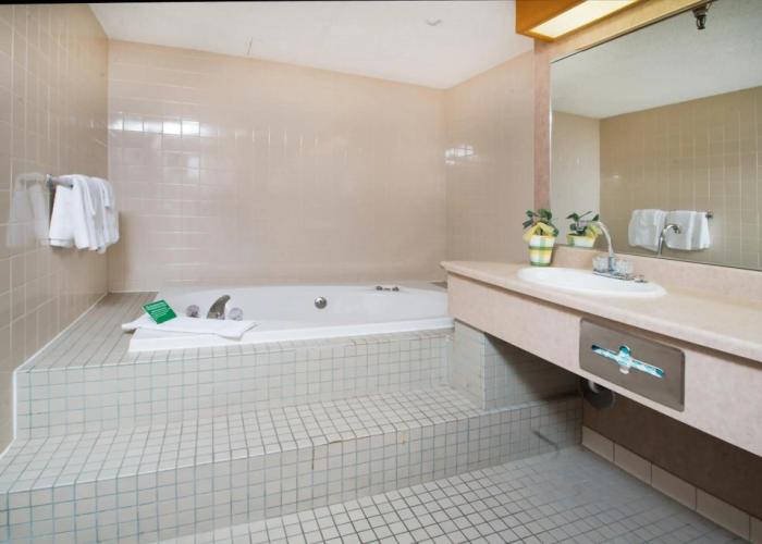 Crossroads Hotel at Huron Event Center