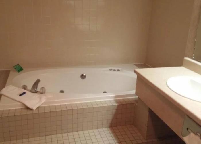 Crossroads Hotel at Huron Event Center